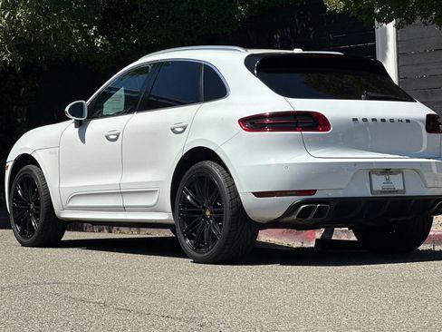 Used 2016 Porsche Macan Turbo AWD/4WD image 3