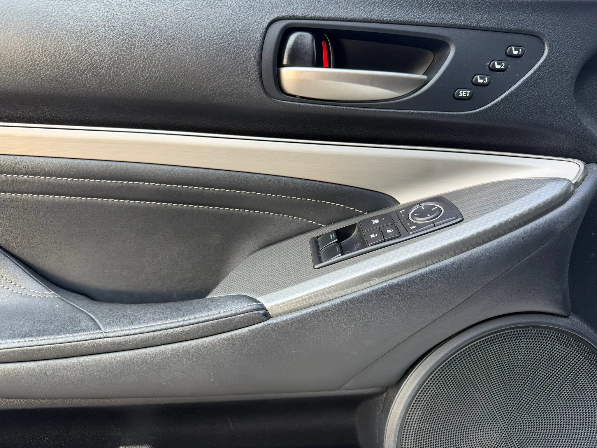 Used 2016 Lexus RC 300 AWD image 9