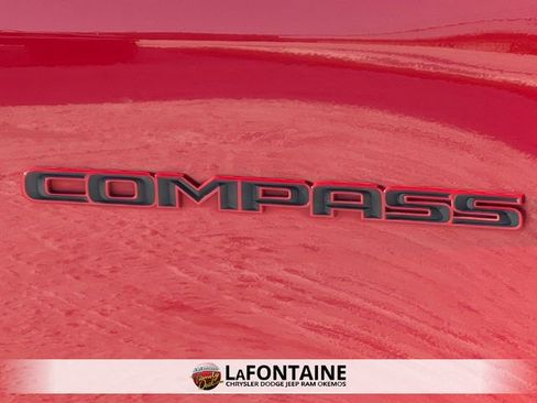 Certified 2023 Jeep Compass Limited image 10