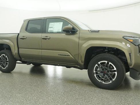 New 2026 Toyota Tacoma TRD Sport image 10