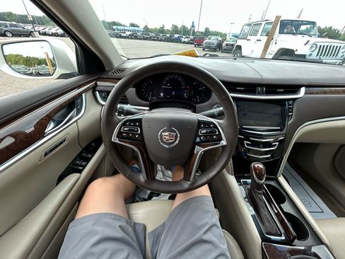 Used 2013 Cadillac XTS Luxury w/ Driver Awareness Package FWD image 27