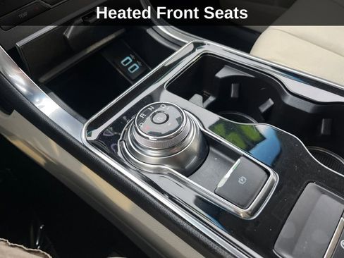 Used 2019 Ford Edge Titanium w/ Cold Weather Package image 26