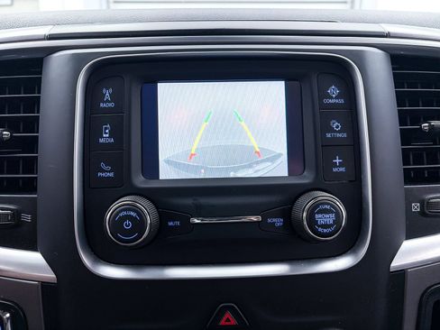 Used 2023 RAM 1500 Classic SLT image 7