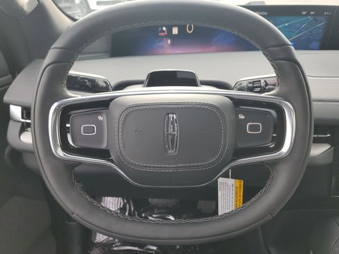 New 2026 Lincoln Navigator Reserve w/ Jet Appearance Package image 16