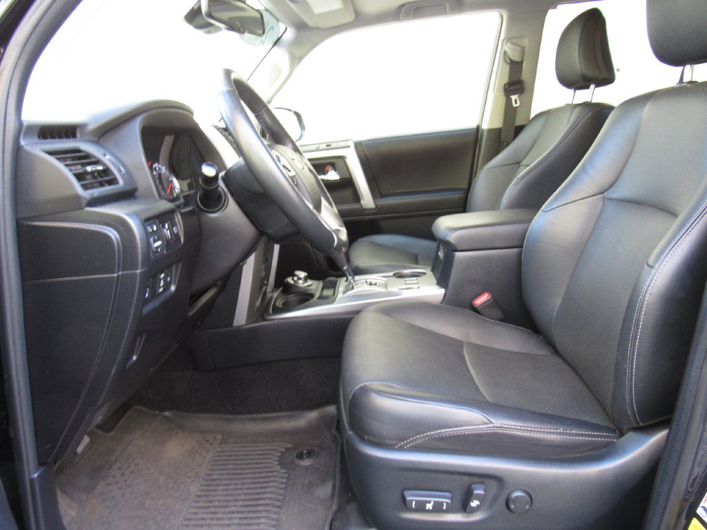 Used 2023 Toyota 4Runner Limited AWD/4WD image 10