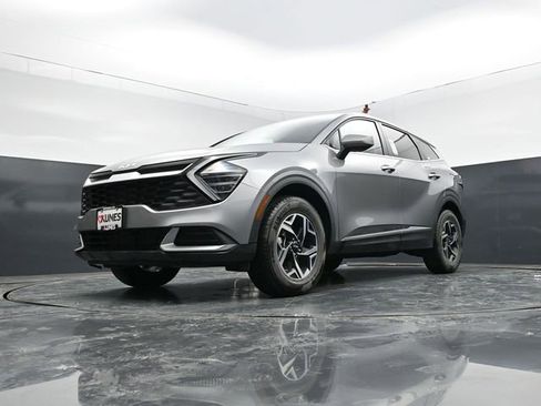 Used 2024 Kia Sportage LX image 44