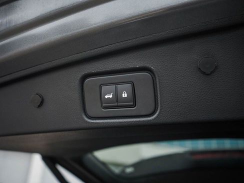 New 2026 Nissan Pathfinder SL w/ SL Premium Package AWD/4WD image 9