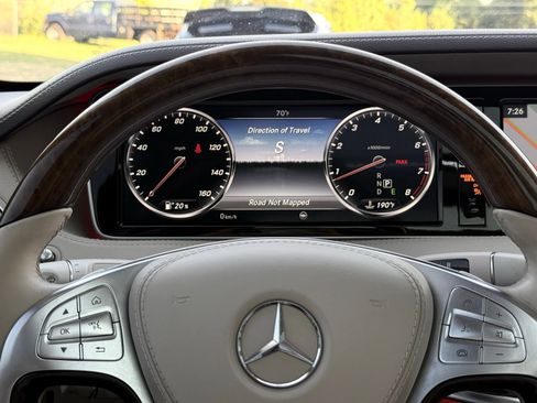 Used 2017 Mercedes-Benz S 550 4MATIC Sedan image 52
