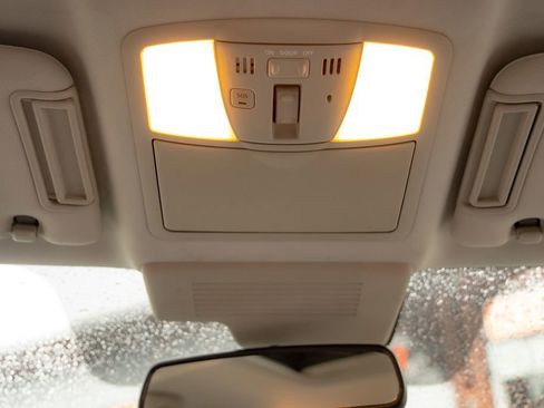 Used 2018 Nissan Armada SL w/ Moonroof Package image 15