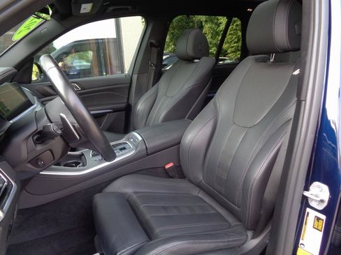 Used 2022 BMW X5 xDrive40i w/ Premium Essential Package AWD/4WD image 9
