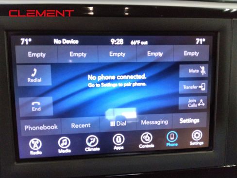 Used 2018 Chrysler Pacifica Touring-L image 28