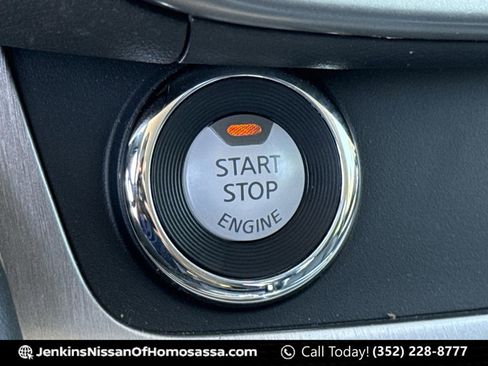 Certified 2024 Nissan Murano SV FWD image 39