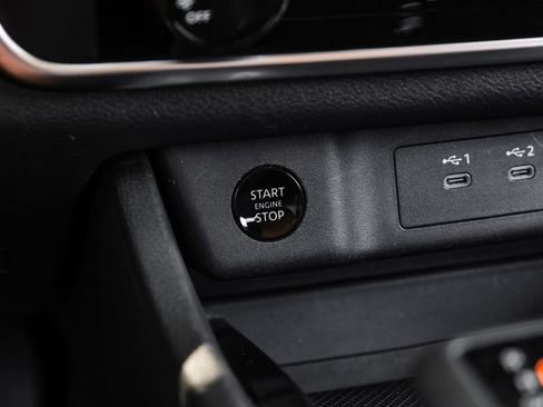 Used 2024 Nissan Rogue S AWD/4WD image 29