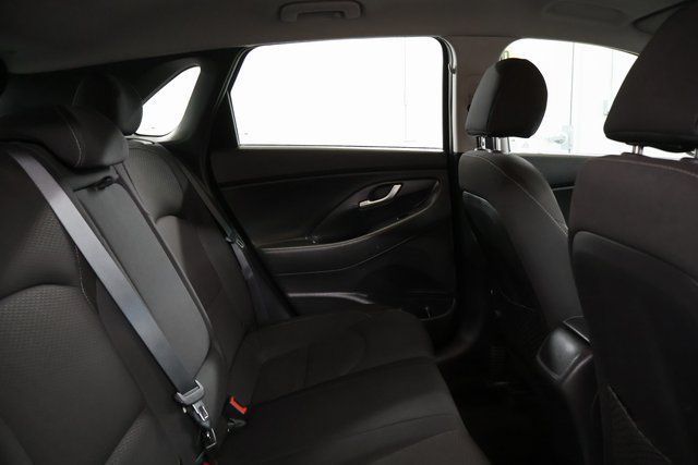 Used 2018 Hyundai Elantra GT FWD image 25