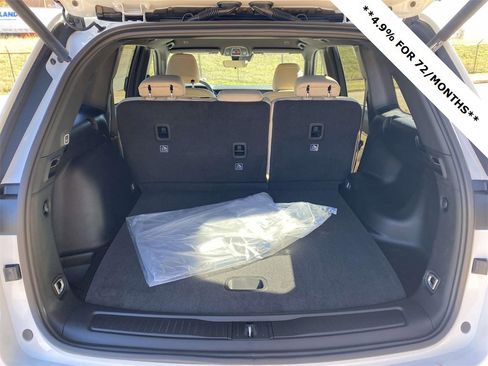 New 2025 Jeep Grand Cherokee Limited image 10