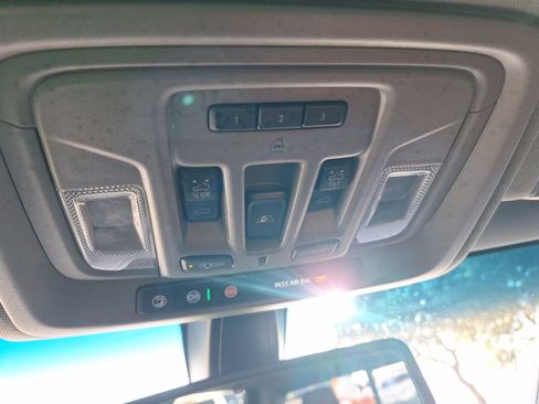 Used 2021 Chevrolet Silverado 1500 LTZ image 30