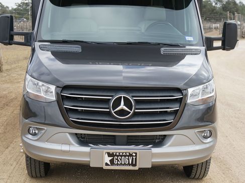 Used 2020 Mercedes-Benz Sprinter 3500 image 17
