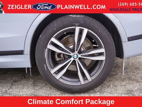 Used 2024 BMW X7 xDrive40i w/ M Sport Package image 7