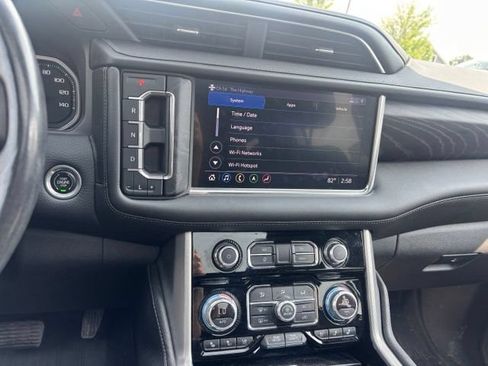Used 2021 GMC Yukon XL Denali w/ Denali Ultimate Package AWD/4WD image 11