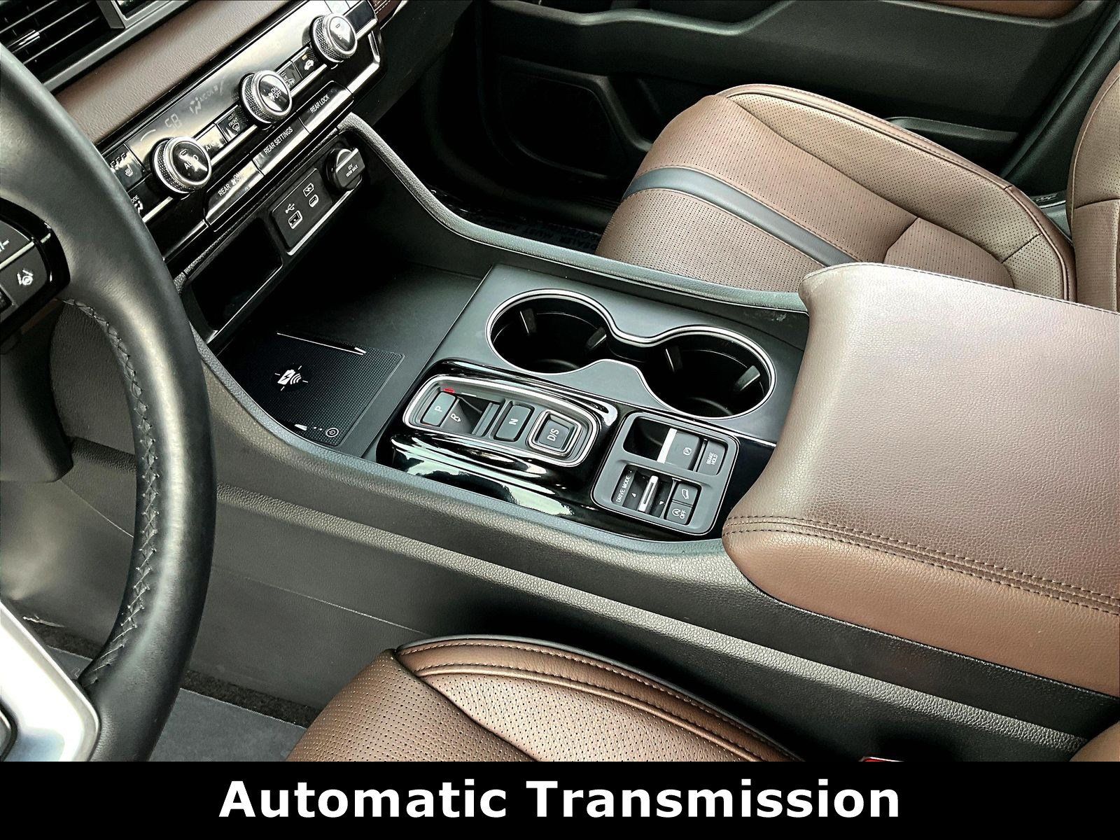 Used 2025 Honda Pilot Elite image 18