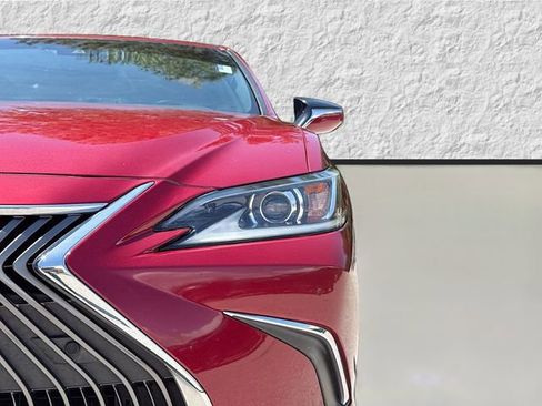 Used 2019 Lexus ES 300h FWD image 9
