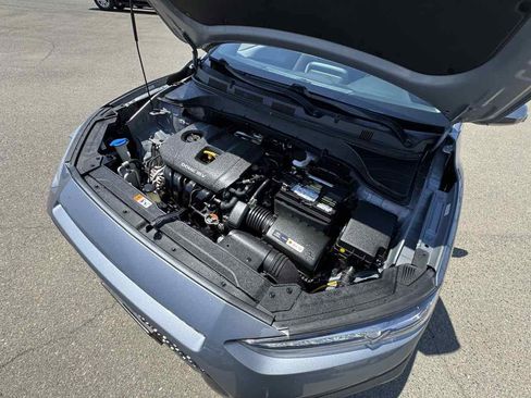 Used 2020 Hyundai Kona SEL Plus FWD image 41