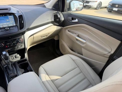 Used 2018 Ford Escape SEL image 17