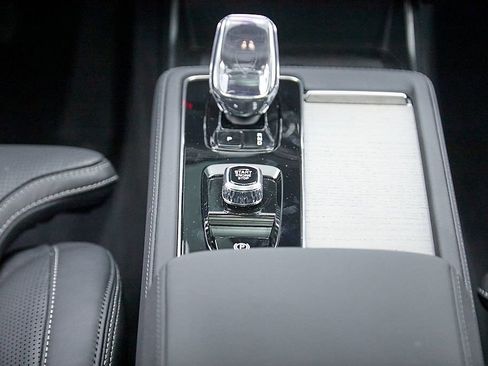 New 2026 Volvo XC90 B6 Ultra w/ Lounge Package image 33