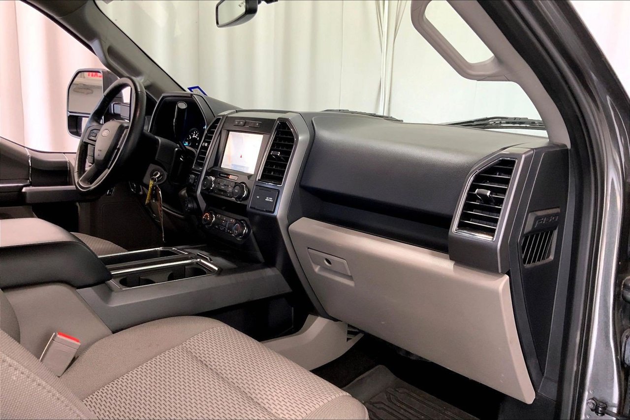 Used 2020 Ford F150 XLT w/ Equipment Group 302A Luxury AWD/4WD image 28
