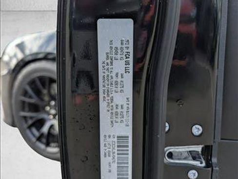 Used 2019 Dodge Charger Scat Pack w/ Dynamics Package image 18