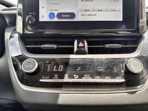 Used 2024 Toyota Corolla LE FWD image 18