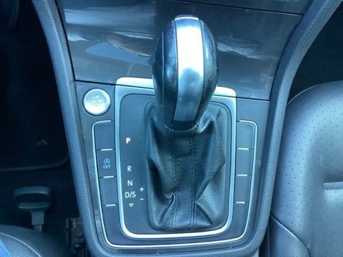 Used 2020 Volkswagen Golf 4-Door image 22