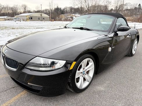 Used 2006 BMW Z4 3.0i image 3