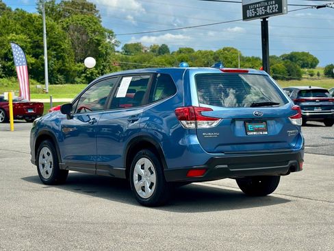 Used 2023 Subaru Forester AWD/4WD image 6