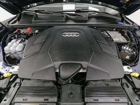 Used 2021 Audi Q7 3.0T Premium w/ Convenience Package image 16
