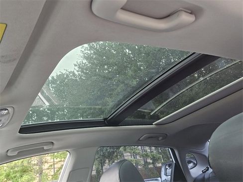 Used 2020 Kia Optima Premium image 5