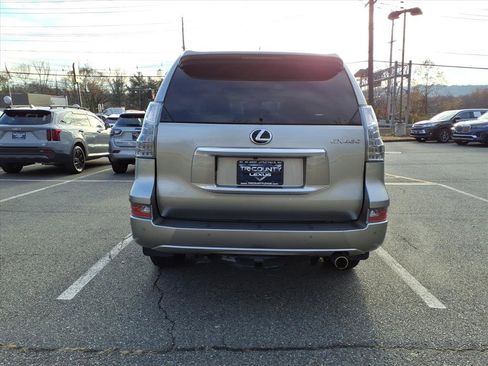 Certified 2023 Lexus GX 460 Premium image 5