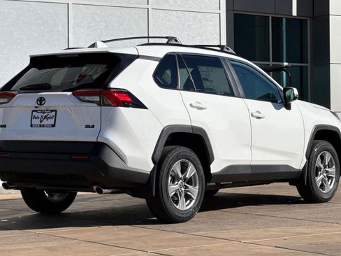New 2025 Toyota RAV4 XLE image 4