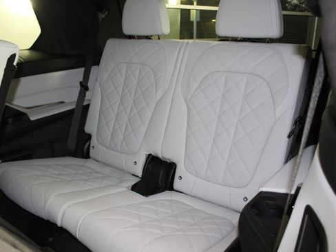 New 2026 BMW X7 xDrive40i w/ M Sport Package image 22