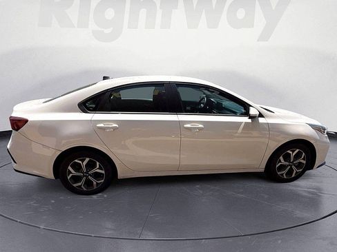 Used 2021 Kia Forte LXS FWD image 6