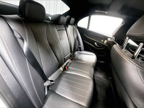 Used 2022 Mercedes-Benz E 350 Sedan image 32