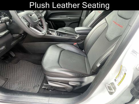 Used 2023 Jeep Compass Trailhawk w/ Trailer Tow Group image 12