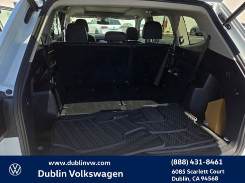 Used 2023 Volkswagen Atlas SEL AWD/4WD image 25