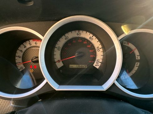 Used 2014 Toyota Tacoma 4x4 Access Cab V6 image 14