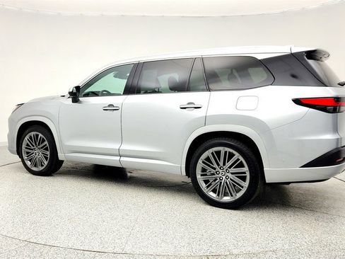 Used 2024 Lexus TX 550h AWD Plug-In Hybrid image 7