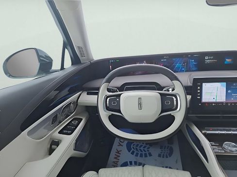 Used 2025 Lincoln Nautilus Black Label w/ Jet Appearance Package image 19