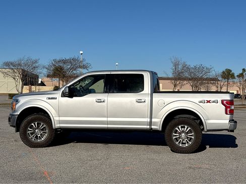 Used 2019 Ford F150 Lariat w/ Trailer Tow Package image 28