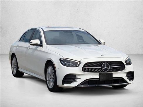 Used 2023 Mercedes-Benz E 350 Sedan image 3
