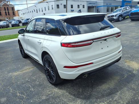 Used 2025 Lincoln Corsair AWD w/ Equipment Group 101A image 7