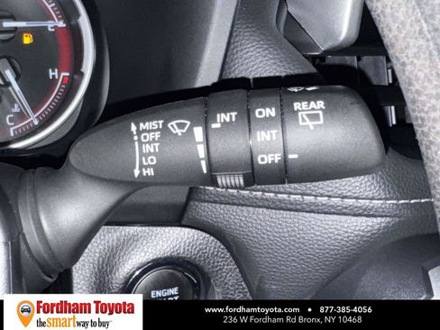 Used 2025 Toyota RAV4 XLE AWD/4WD image 24